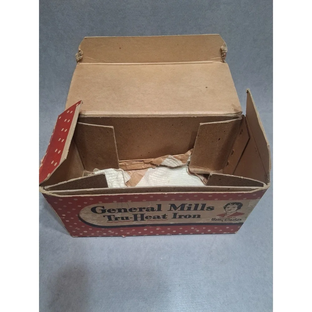 General Mills Tru-Heat Iron Betty Crocker Model GM 1B Vintage 1940s Working